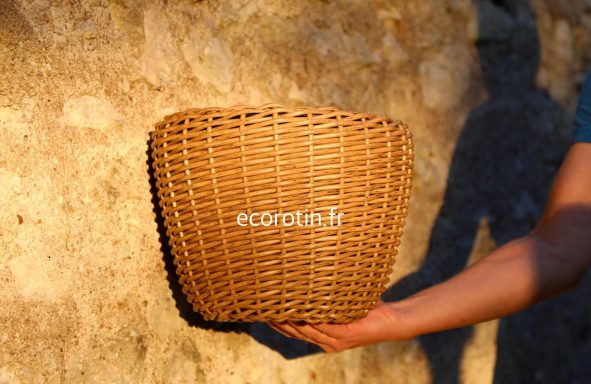 Cache-pot brun clair Cache-pot en tressage spiralé classique, brun clair